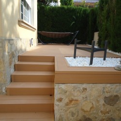 deck wpc para terrazas de piscinas